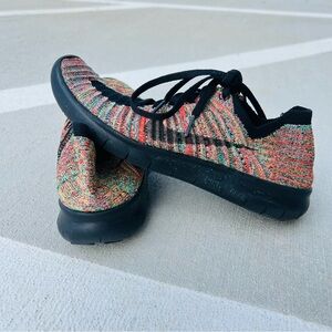 Nike Women's Black and Multicolor Free RN Flyknit 2.0